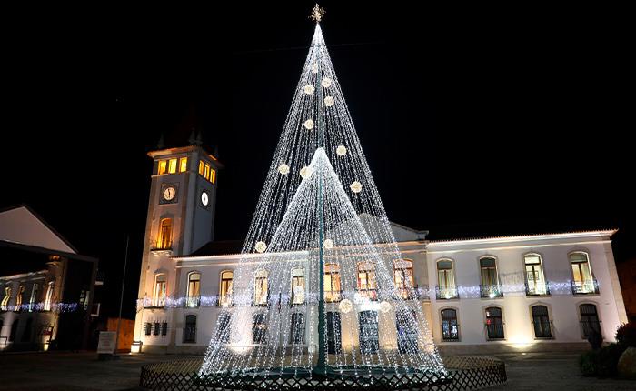 Luzes de Natal iluminam as ruas de Cantanhede a partir de 1 de dezembro