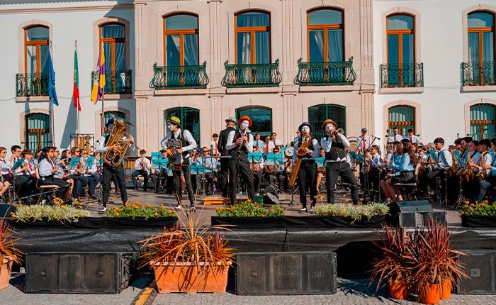 Jazz e bandas filarmónicas atraíram centenas de pessoas à cidade de Cantanhede