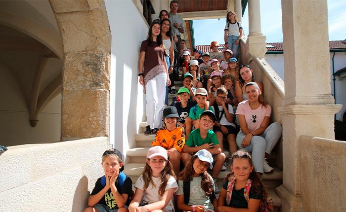 Crianças do ATL do Agrupamento de Escolas Gândara-Mar visitam a Câmara Municipal de Cantanhede