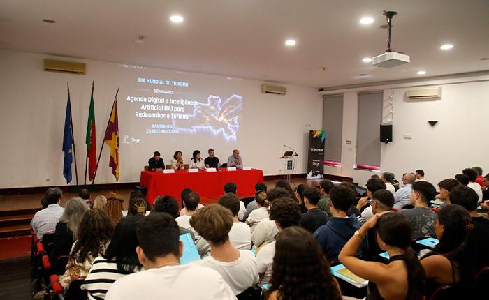 Seminário sobre os desafios da IA no Turismo reuniu uma centena de pessoas